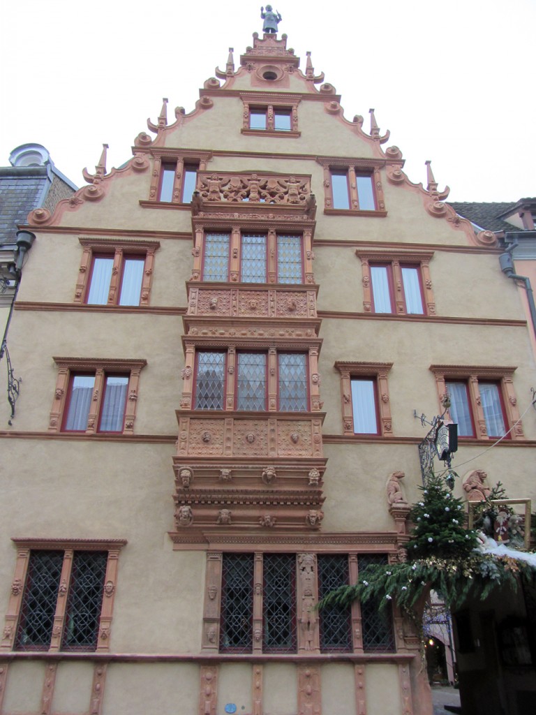 Uno de los edificios más curiosos de Colmar, la Casa de las Cabezas